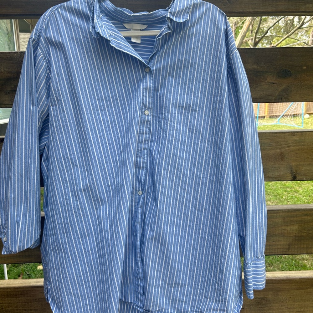 H&M Light Blue Vertical Stripe Button-Down Shirt